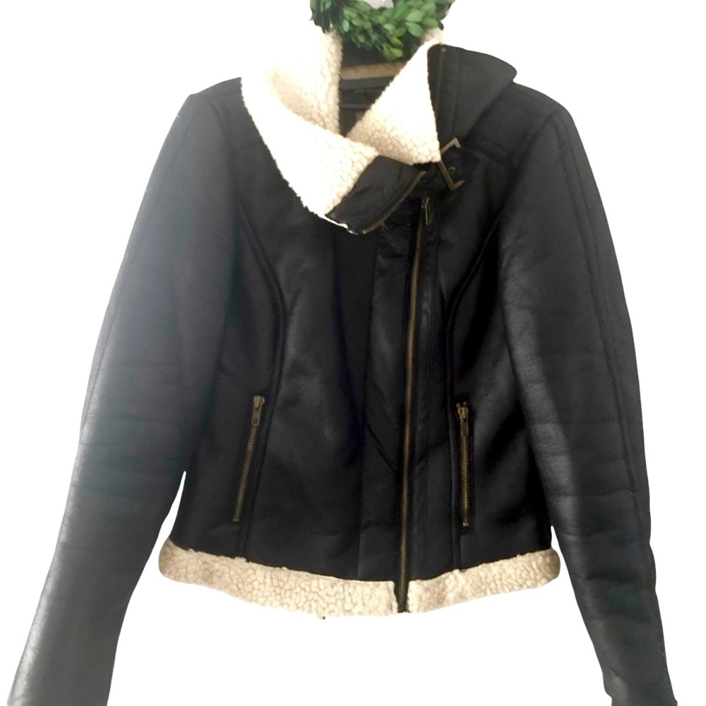 🌱 Vero Moda:  Vegan Pilot Jacket